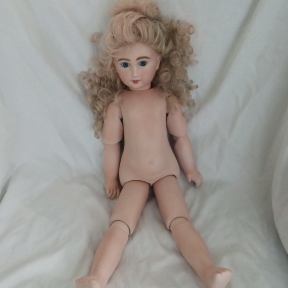 Vintage Artist  Reproduction All Porcelain Jointed Doll - Picture 13 of 16